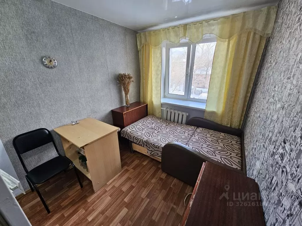 Комната Омская область, Омск ул. Петра Ильичева, 2 (12.0 м) - Фото 2