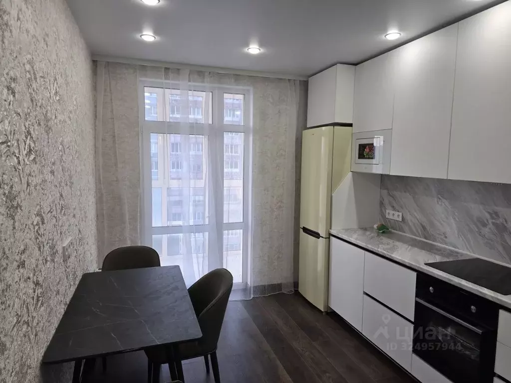 2-к кв. Приморский край, Владивосток ул. Расула Гамзатова, 1 (60.0 м) - Фото 1