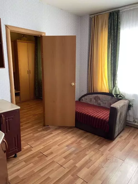 1-к кв. Татарстан, Зеленодольский район, Васильево пгт ул. Ленина, 40 ... - Фото 2