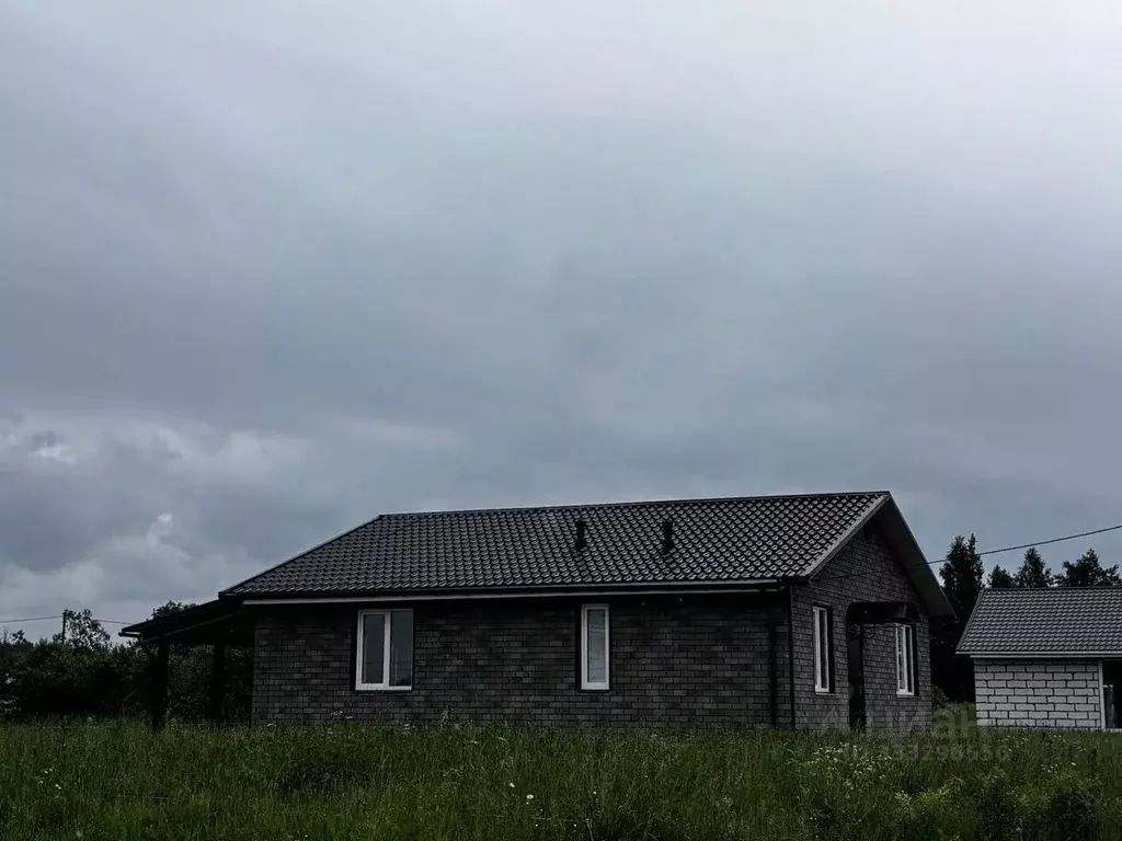 Участок в Ленинградская область, Гатчинский муниципальный округ, д. ... - Фото 1