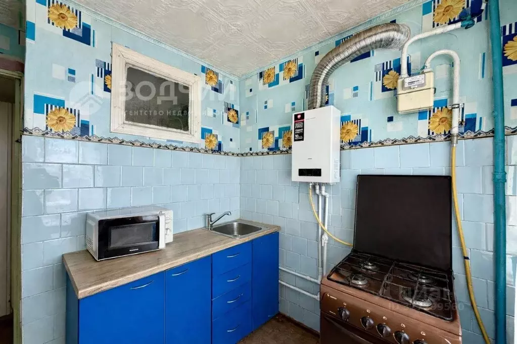 4-к кв. Чувашия, Канаш ул. Фрунзе, 9 (58.5 м) - Фото 0