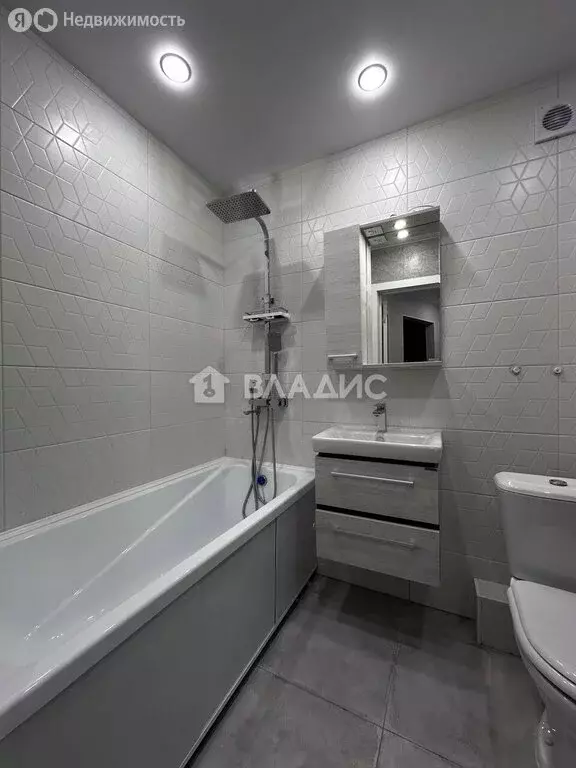 1-комнатная квартира: Благовещенск, Заводская улица, 2/4 (40.8 м) - Фото 0