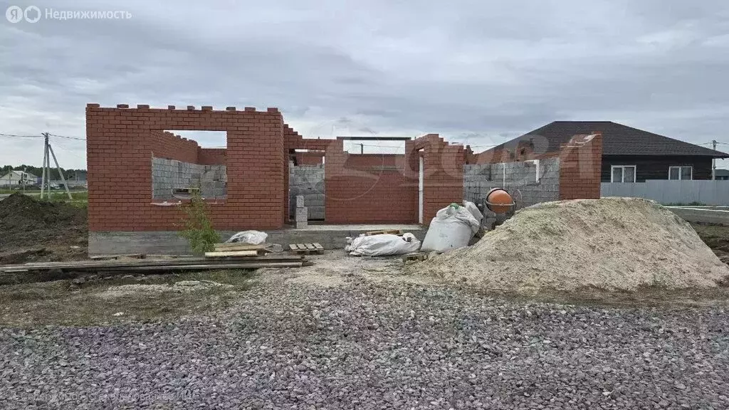 Дом в Тюменский район, деревня Падерина (100 м) - Фото 1