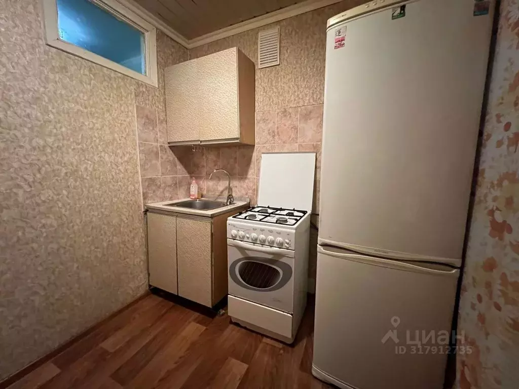1-к кв. Брянская область, Брянск ул. 3-го Интернационала, 12 (35.0 м) - Фото 0