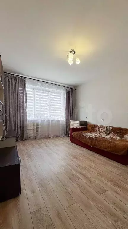 1-к. квартира, 31 м, 8/10 эт. - Фото 0