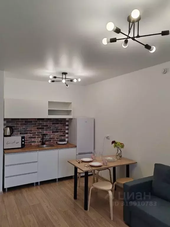 1-к кв. Свердловская область, Екатеринбург ул. Новостроя, 7 (35.0 м) - Фото 1