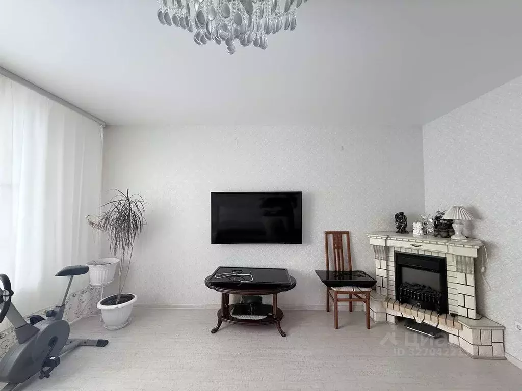 2-к кв. Чувашия, Чебоксары Эгерский бул., 48 (70.0 м) - Фото 1