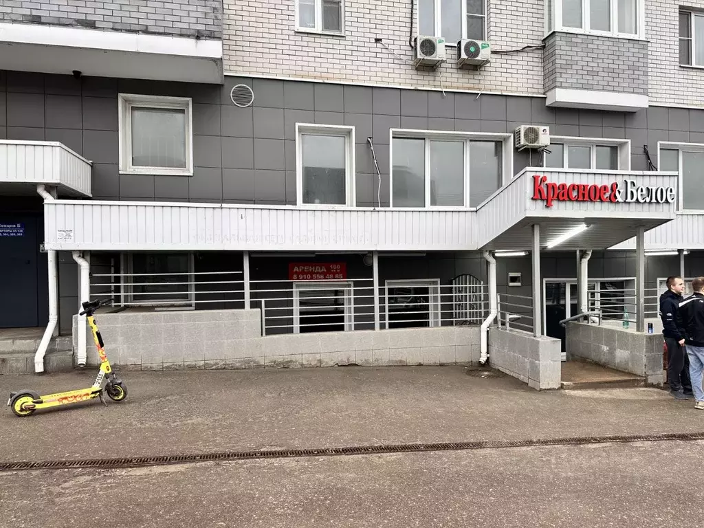Торговая площадь в Тульская область, Тула ул. Макаренко, 7 (5 м) - Фото 0
