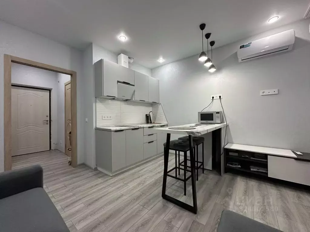 Студия Краснодарский край, Краснодар ул. Красных Партизан, 1/4к9 (21.1 ... - Фото 1