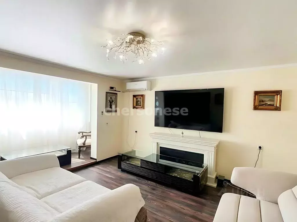 3-к кв. Севастополь просп. Октябрьской Революции, 56Б (67.0 м) - Фото 1