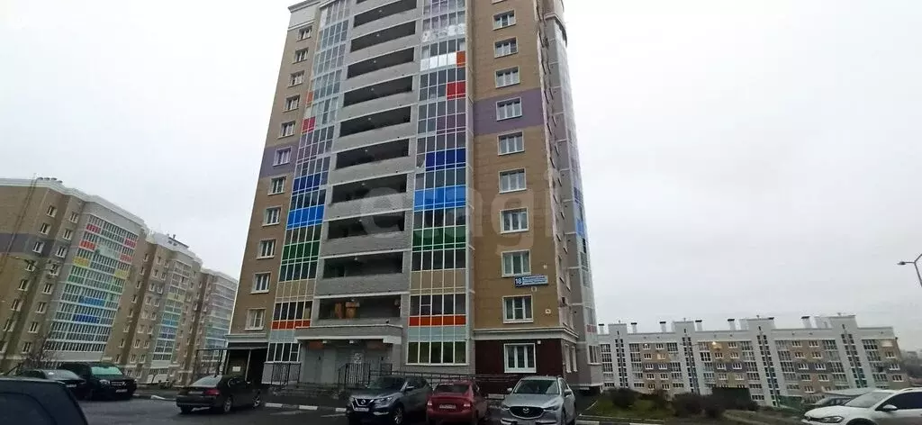 1-комнатная квартира: Чебоксары, Радужная улица, 18 (33.2 м) - Фото 1