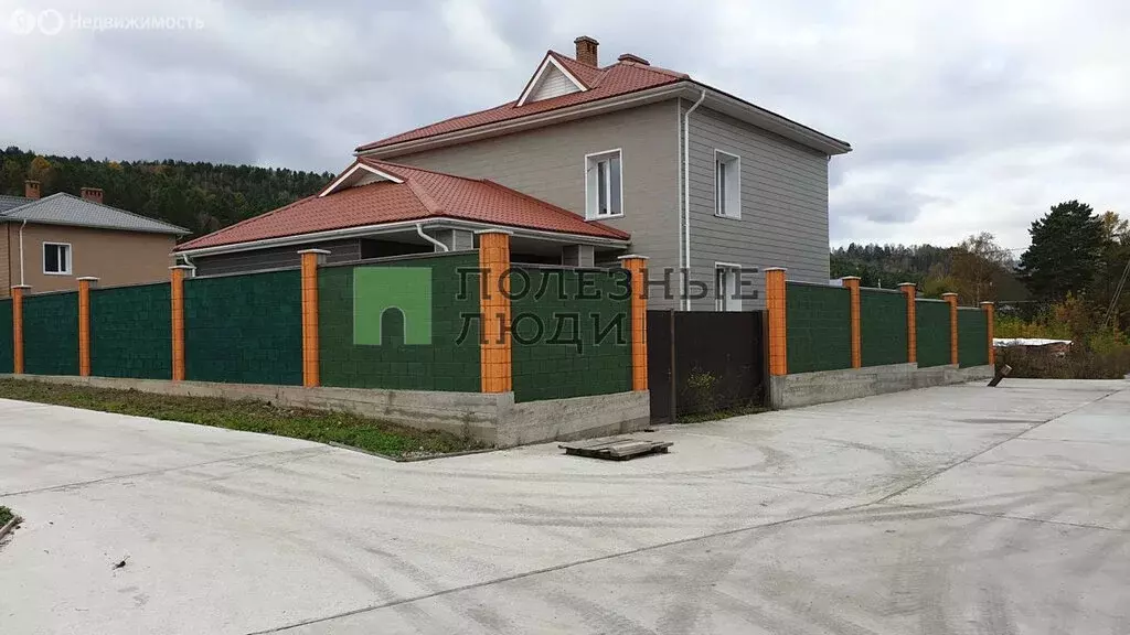 Дом в село Овсянка, улица Щетинкина, 8 (160 м) - Фото 1