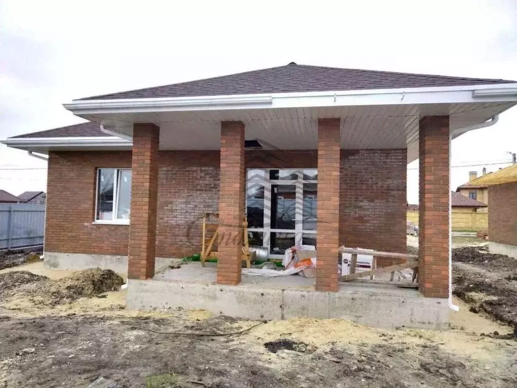 Коттедж в Белгородская область, Старооскольский городской округ, с. ... - Фото 1