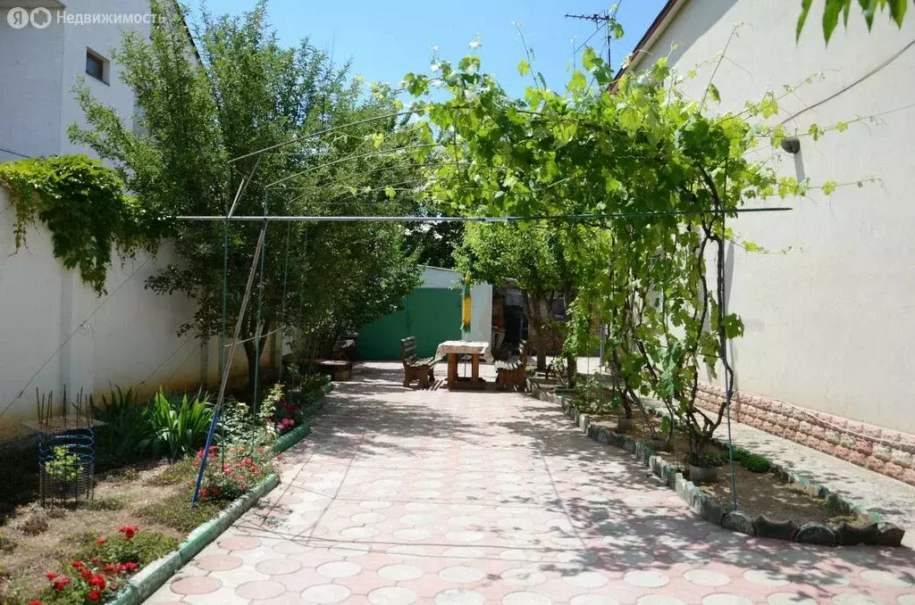 Дом в Молодёжное, Ереванская улица, 7 (200 м) - Фото 2