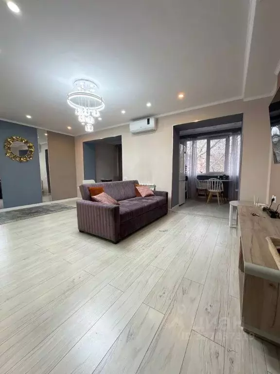 2-к кв. Татарстан, Казань ул. Фатыха Амирхана, 18/41 (62.0 м) - Фото 1