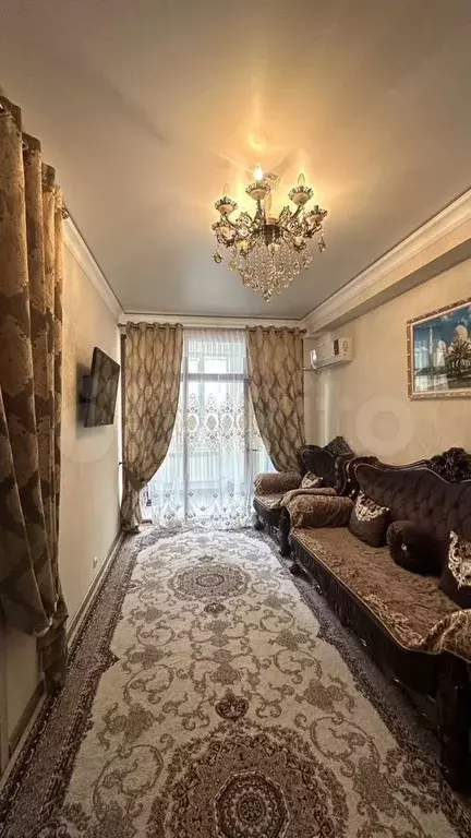 2-к. квартира, 60 м, 4/11 эт. - Фото 0