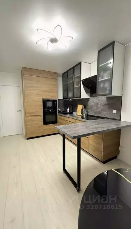 2-к кв. Татарстан, Зеленодольск просп. Строителей, 12 (62.0 м) - Фото 1