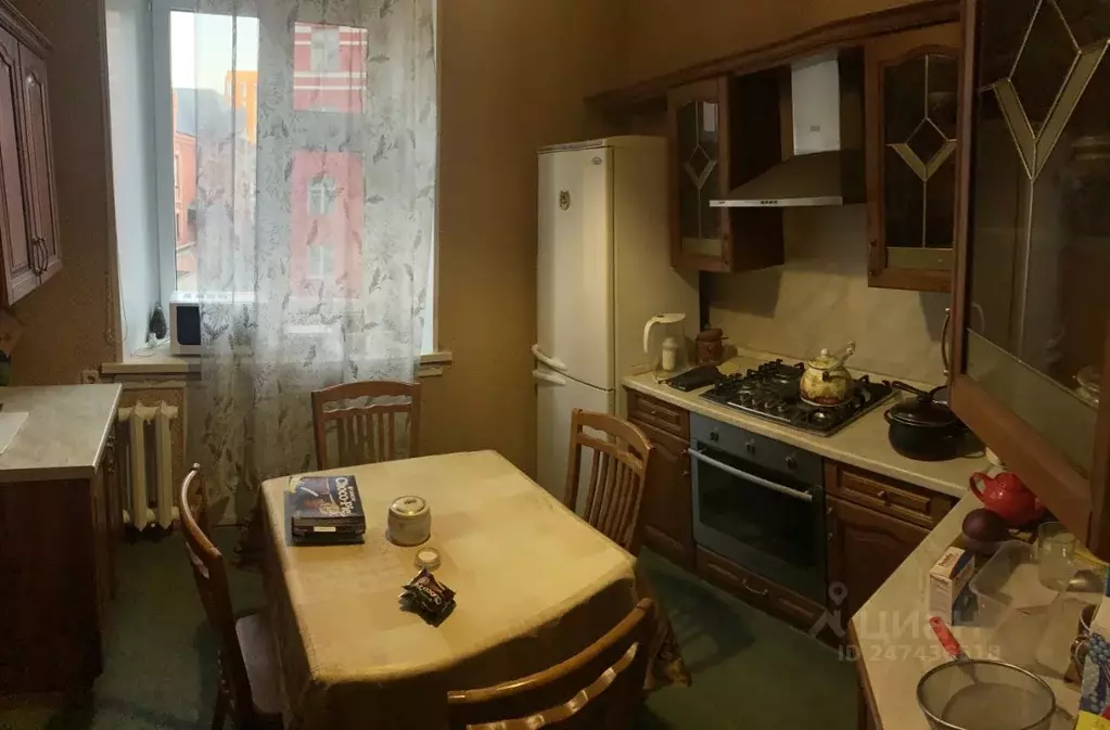 Комната Москва Старая Басманная ул., 20к4 - Фото 1