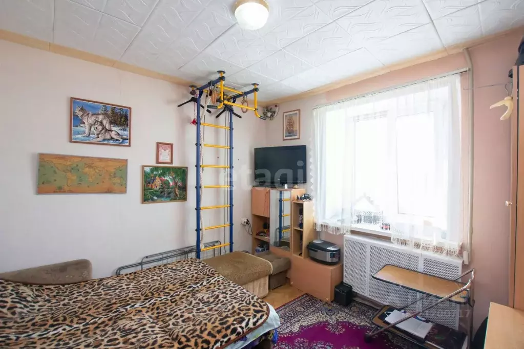 Комната Ханты-Мансийский ао, Нефтеюганск 9-й мкр, 11 (11.2 м) - Фото 1