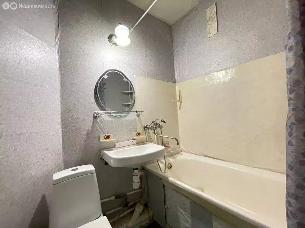 2-комнатная квартира: Мурманск, проспект Кирова, 24 (42.5 м) - Фото 0
