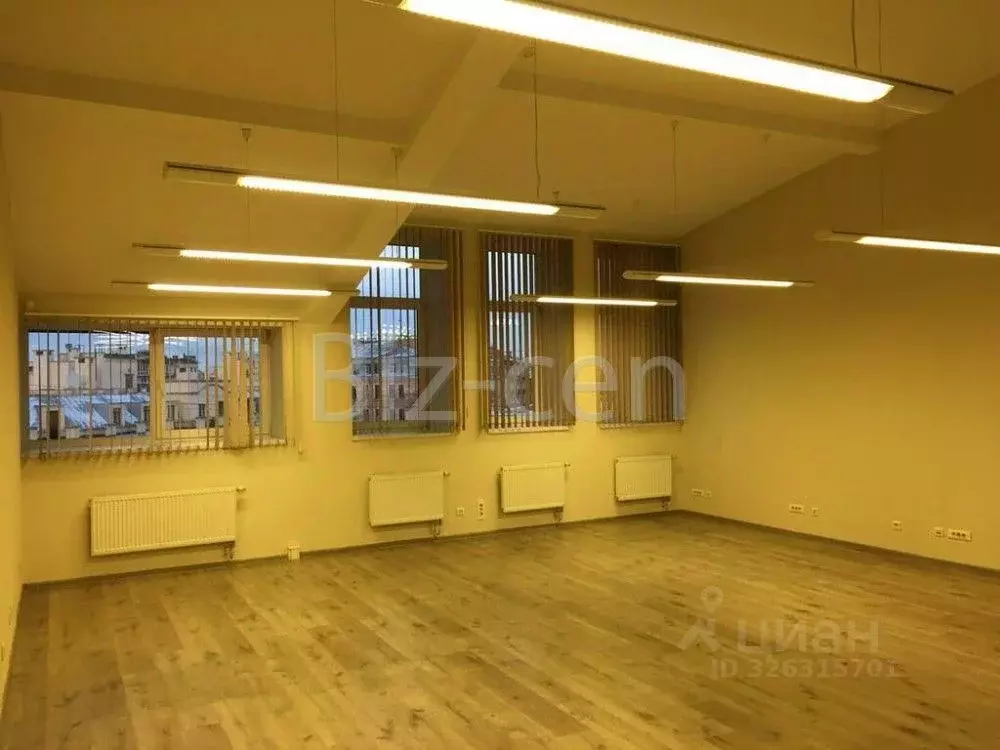 Офис в Санкт-Петербург просп. Бакунина, 5 (65 м) - Фото 1