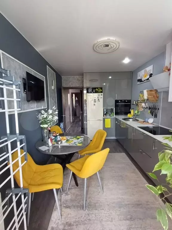 Комната 15 м в 2-к., 4/14 эт. - Фото 0