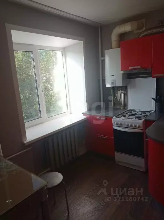 2-к кв. Коми, Ухта пос. Озерный, ул. Чернова, 17 (39.8 м) - Фото 1