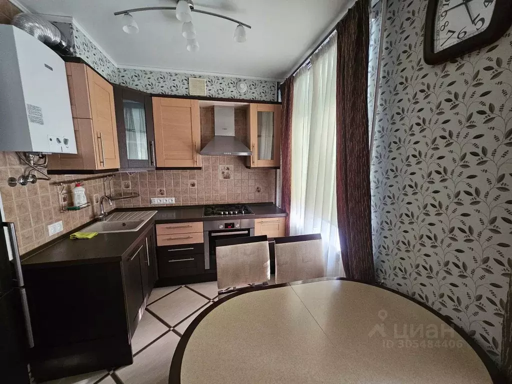 2-к кв. Московская область, Химки Пролетарская ул., 9 (44.0 м) - Фото 0