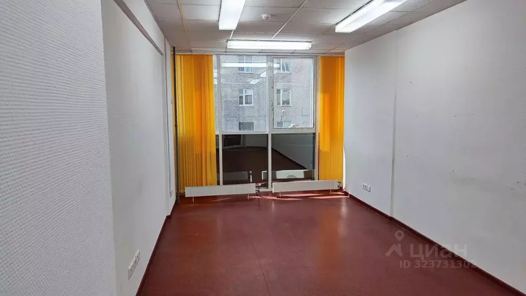 Помещение свободного назначения в Тюменская область, Тюмень ул. ... - Фото 2