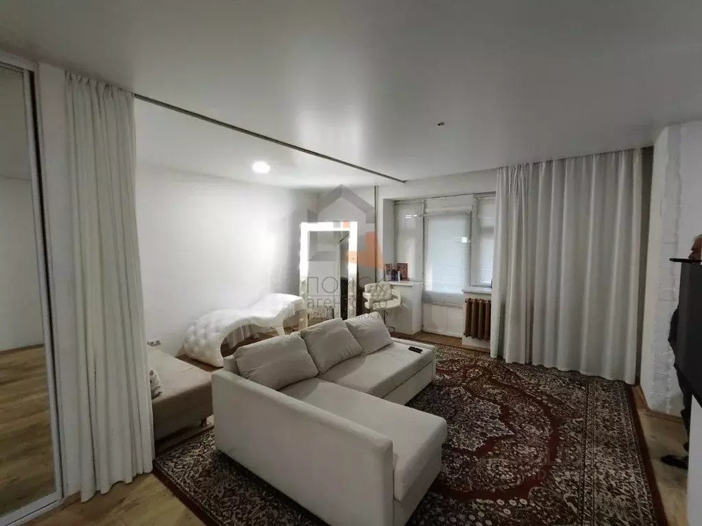 2-к кв. Кировская область, Киров ул. Казанская, 90 (70.0 м) - Фото 1