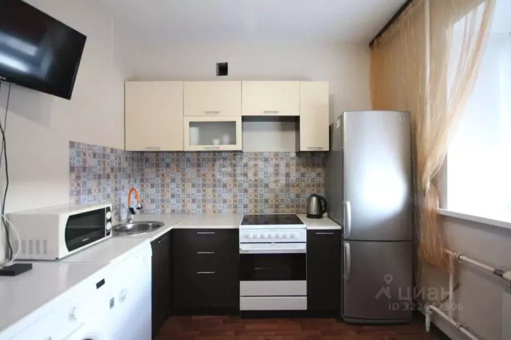 2-к кв. Ямало-Ненецкий АО, Новый Уренгой просп. Мира, 22к3 (52.0 м) - Фото 2