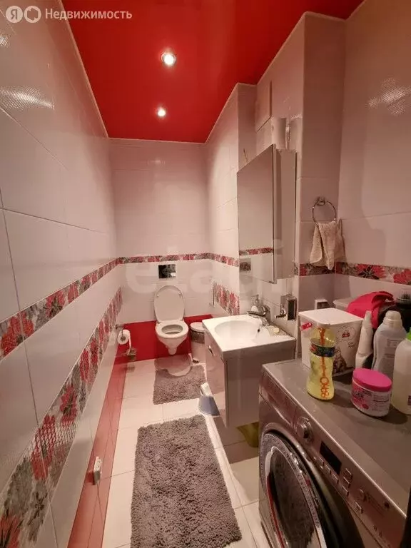 3-комнатная квартира: Тюмень, улица 50 лет Октября, 57А (78.4 м) - Фото 1