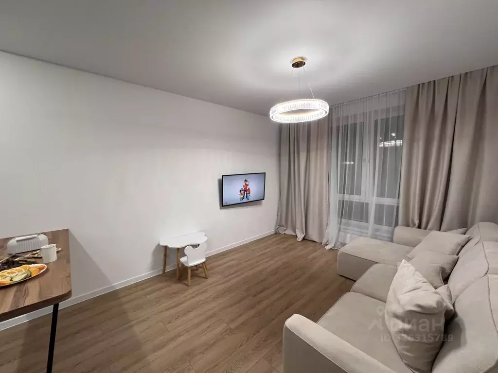 4-к кв. Москва ул. Аэростатная, 15к9 (79.2 м) - Фото 1