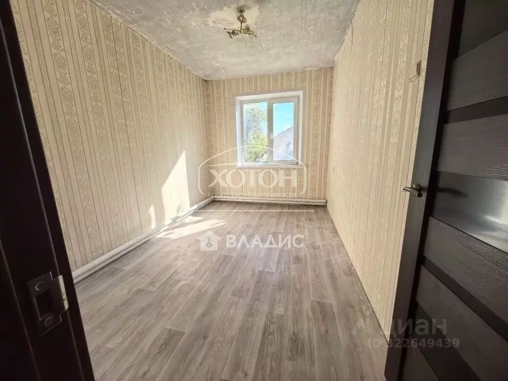 Дом в Калмыкия, Приютненский район, Булуктинское с/мо, пос. Нарын ул. ... - Фото 2