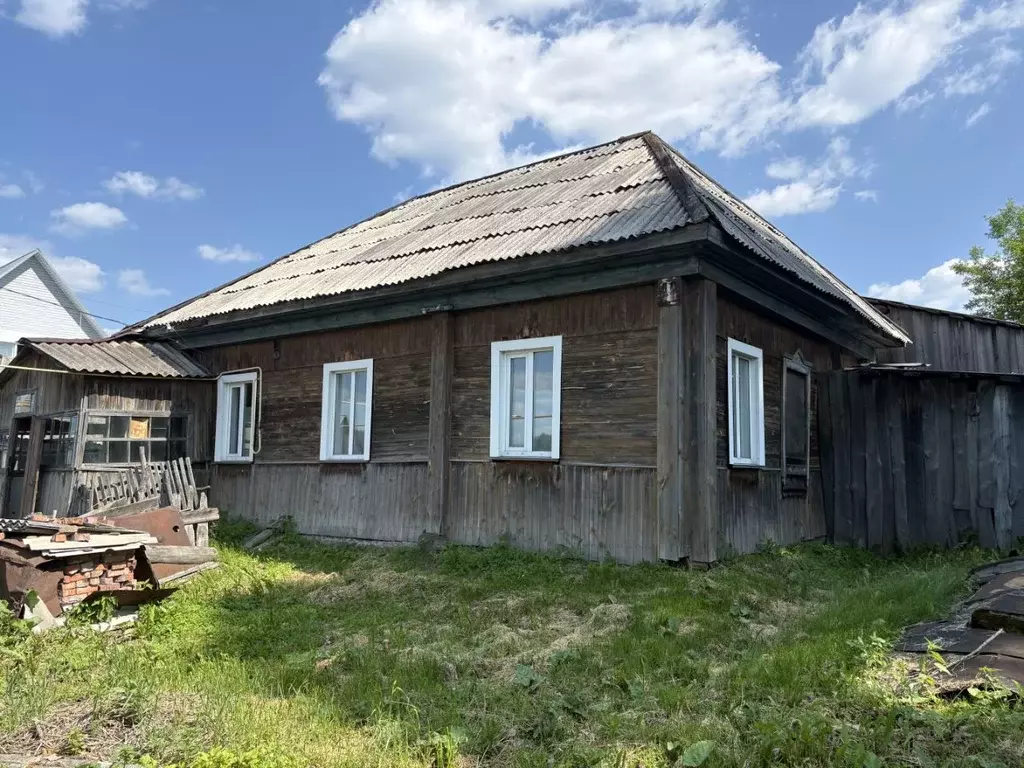 Дом в Новосибирская область, Болотное ул. Крылова, 48 (50 м) - Фото 1