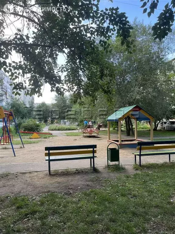 4-комнатная квартира: Красноярск, микрорайон Зелёная Роща, улица . - Фото 1