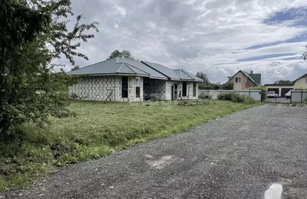 Дом в Калининградская область, Гурьевский муниципальный округ, пос. ... - Фото 1