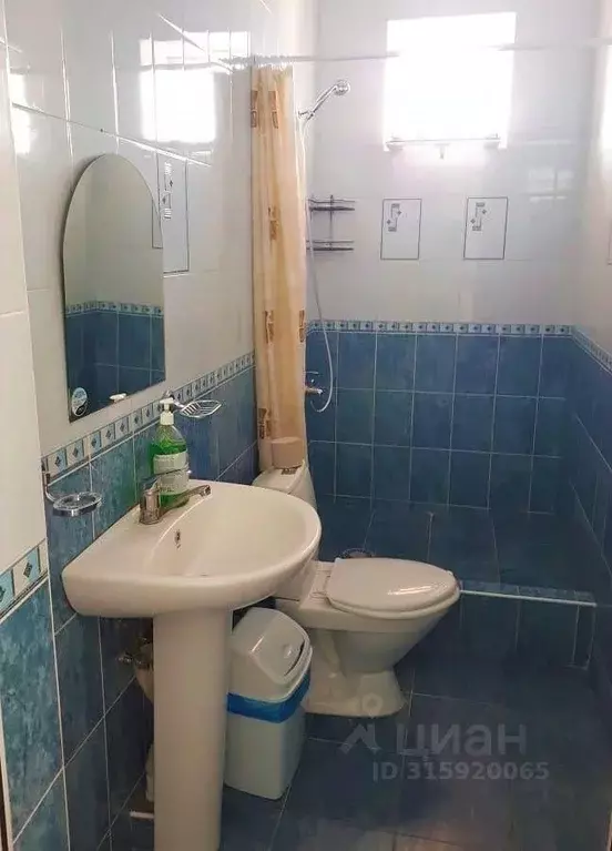 Комната Краснодарский край, Сочи Адлер жилрайон, ул. Ульянова, 10 ... - Фото 1