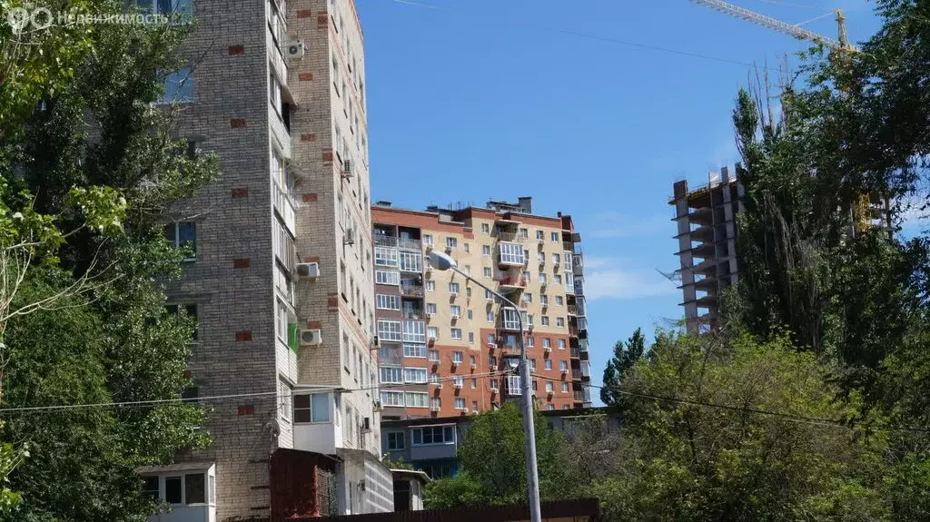2-комнатная квартира: Астрахань, улица Комсомольская Набережная, 19 ... - Фото 1