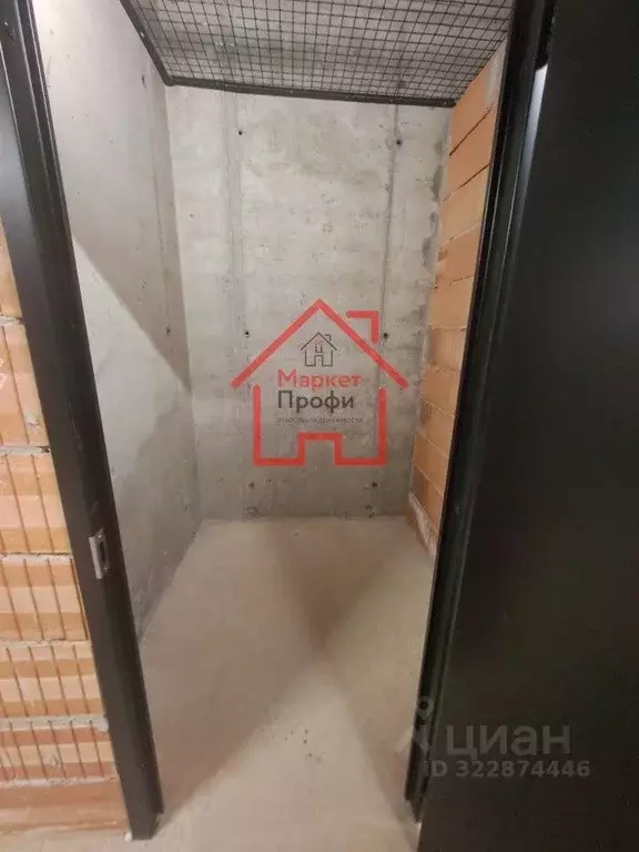 Гараж в Свердловская область, Екатеринбург ул. Академика Ландау, 7Б (2 ... - Фото 1