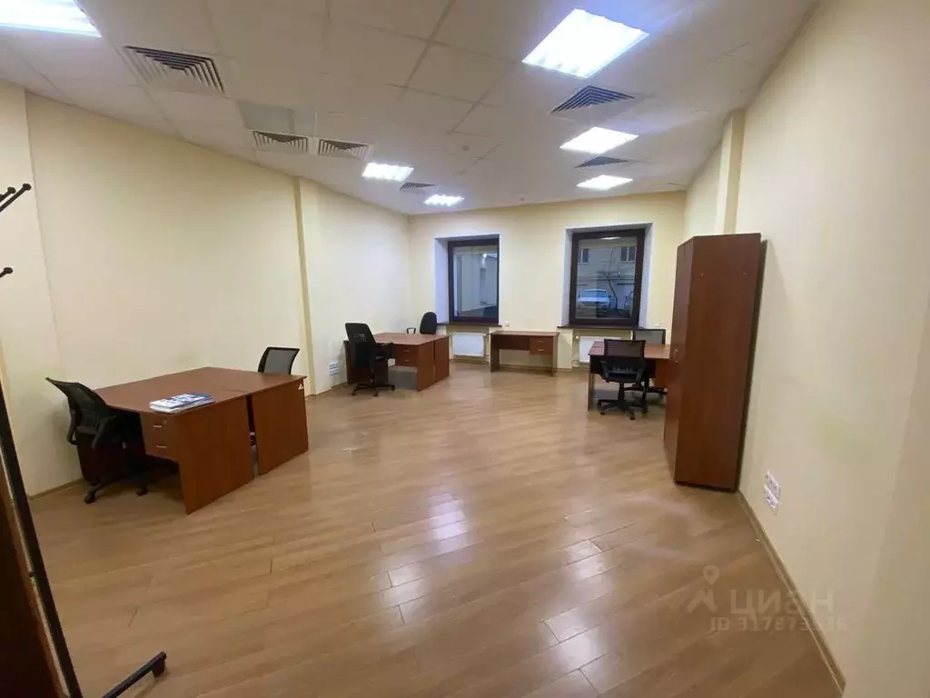 Офис в Москва ул. Кузнецкий Мост, 19С2 (36 м) - Фото 0