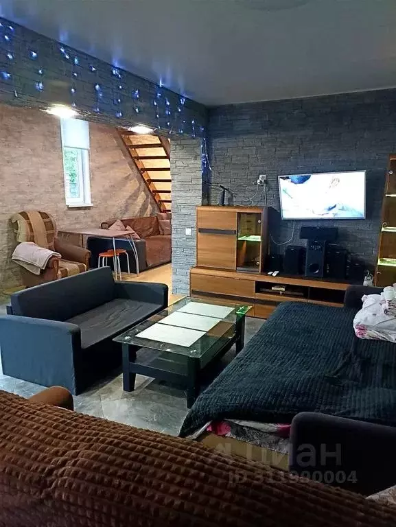 Дом в Карелия, Петрозаводск ул. Матросова, 14 (70 м) - Фото 1