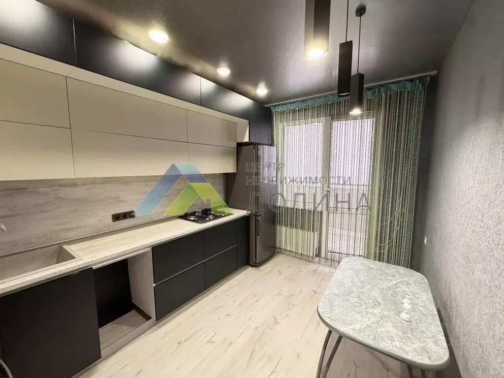 3-к кв. Волгоградская область, Волгоград ул. Шумского, 7А (73.0 м) - Фото 2