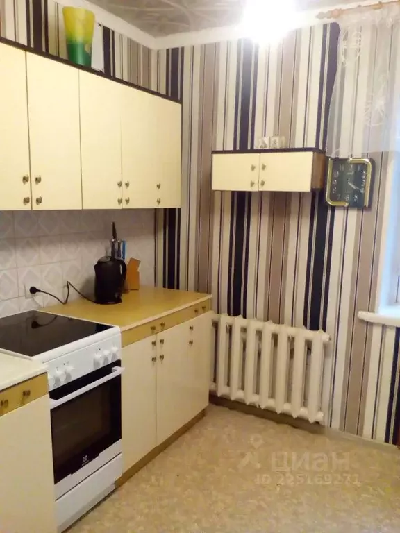 3-к кв. Тюменская область, Тюмень ул. Республики, 10 (65.0 м) - Фото 1