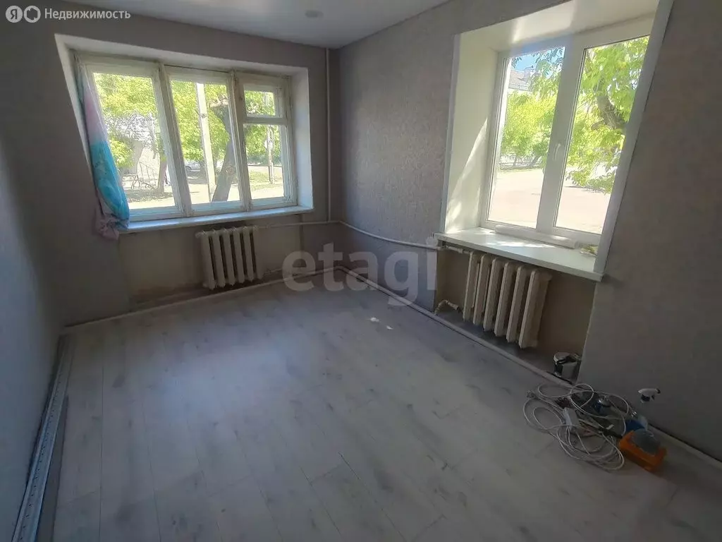Квартира-студия: Шадринск, улица Гагарина, 7 (11 м) - Фото 1