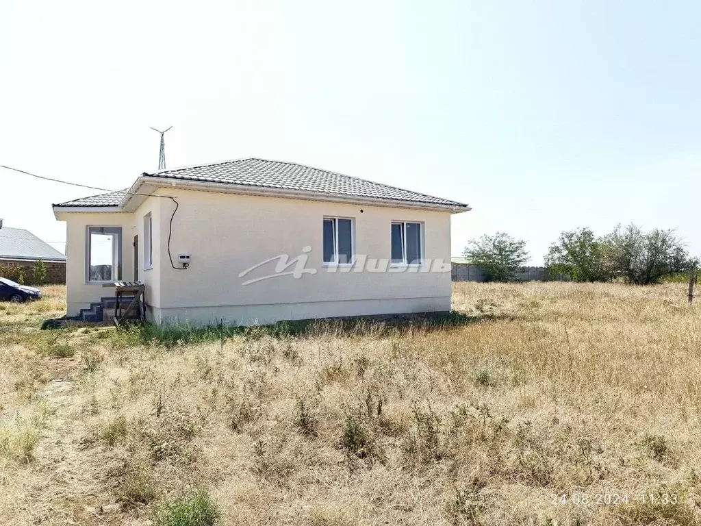 Дом в Крым, Сакский район, с. Орехово ул. Симферопольская, 5 (90 м) - Фото 1
