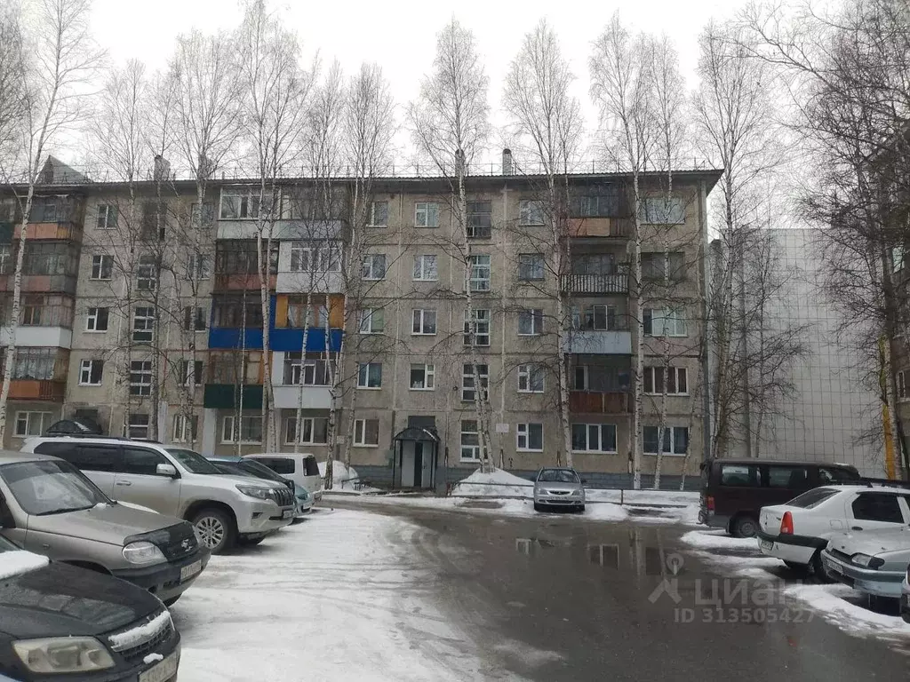 3-к кв. Ханты-Мансийский АО, Нижневартовск ул. Мира, 8 (58.4 м) - Фото 1