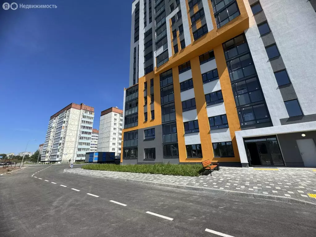 1-комнатная квартира: Нижний Тагил, улица Удовенко, 2 (39 м) - Фото 1