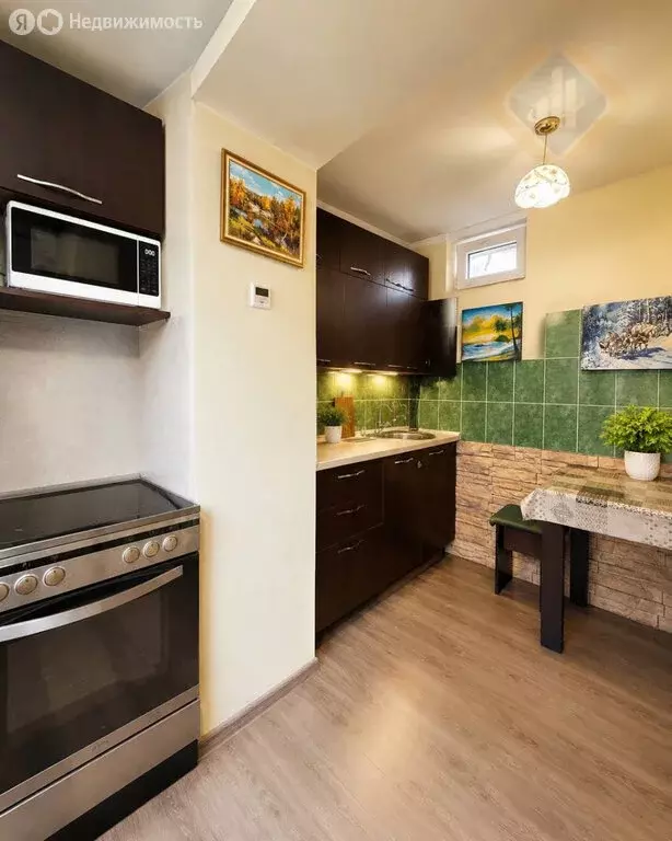 3-комнатная квартира: Находка, улица Пирогова, 64А (63 м) - Фото 1