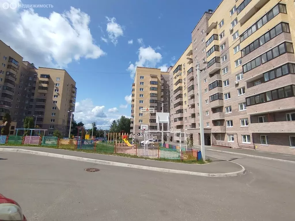 3-комнатная квартира: Смоленск, улица Багратиона, 26А (79 м) - Фото 1